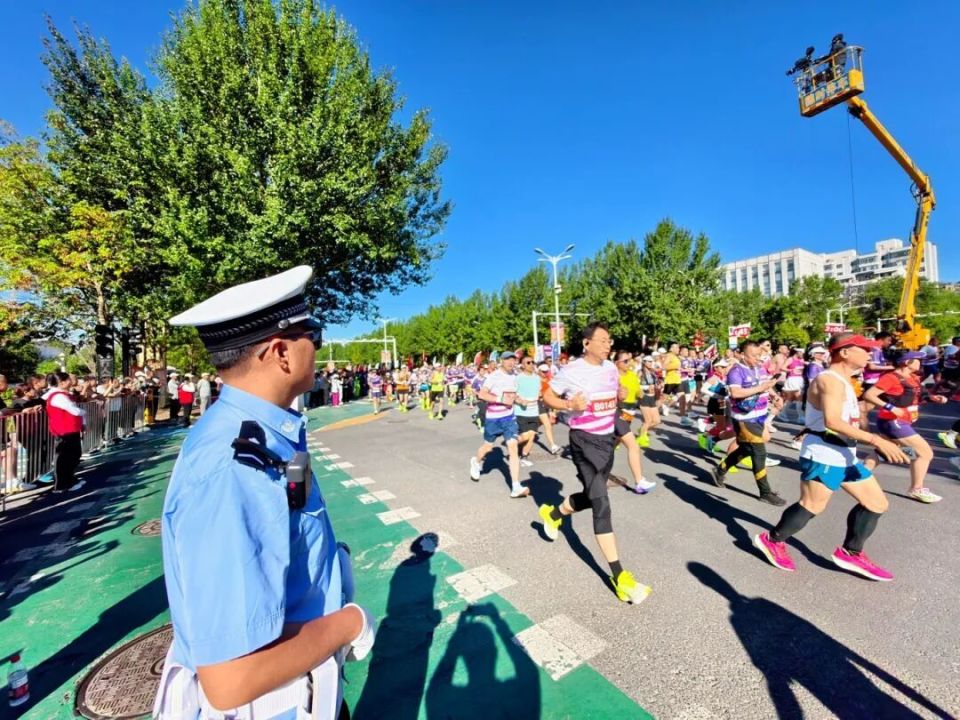 帮助市民提, om 帮助市民提, om