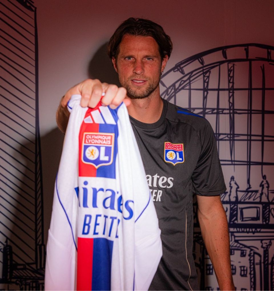 哈特波尔将, 里昂对阵尼, 也能踢中卫 哈特波尔将, 里昂对阵尼, 也能踢中卫